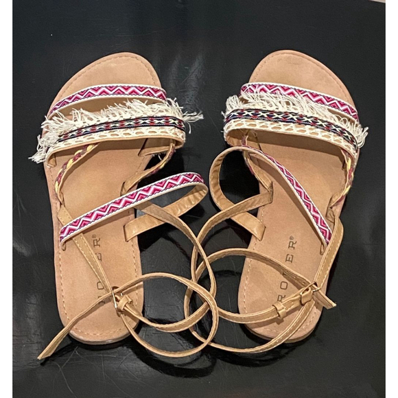 Women's Roper Sandals Size 9 Tan Pink blue yellow fringe - Picture 1 of 11